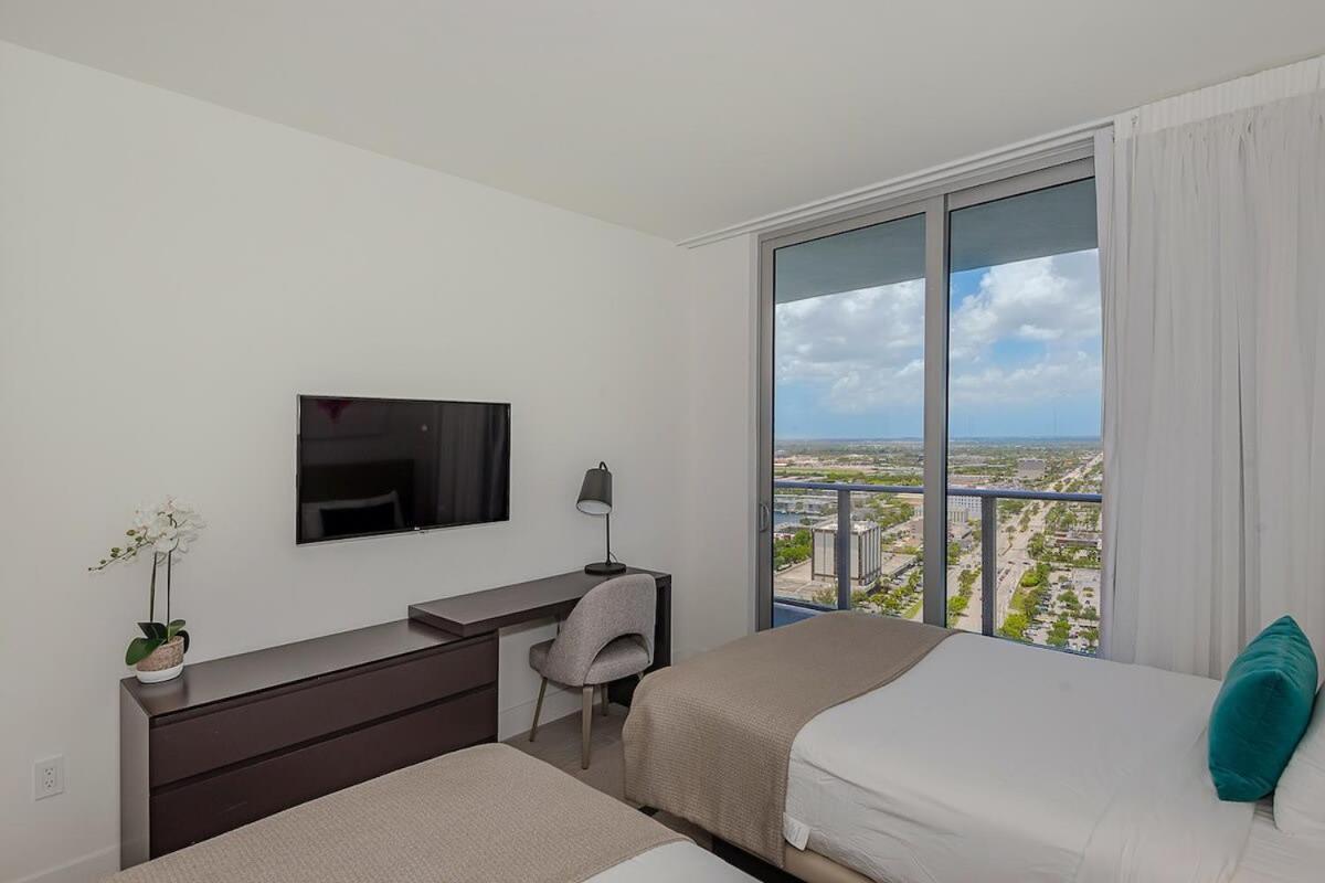 Apartamento Luxury With Stunning View, Balcony, Amazing Pools Hollywood Exterior foto