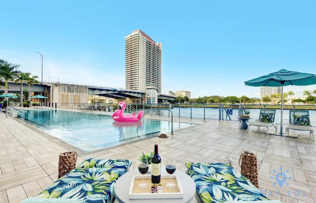 Apartamento Luxury With Stunning View, Balcony, Amazing Pools Hollywood Exterior foto
