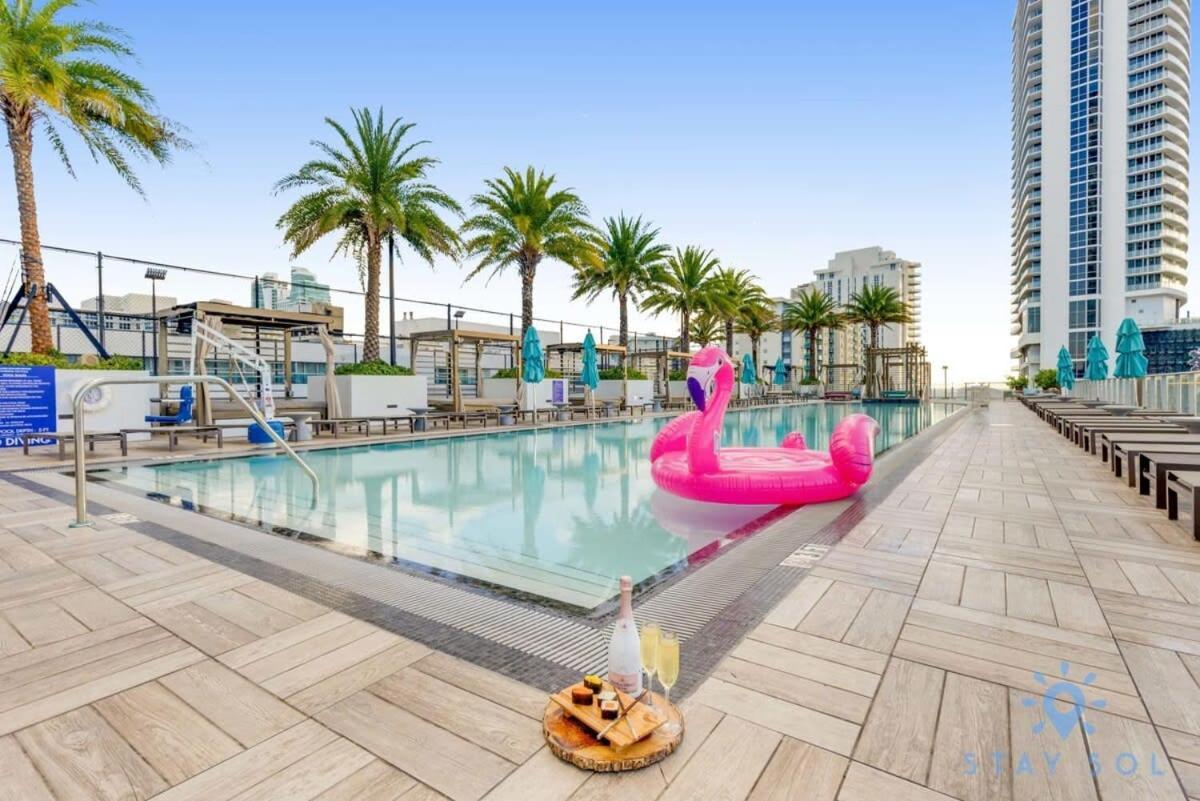 Apartamento Luxury With Stunning View, Balcony, Amazing Pools Hollywood Exterior foto