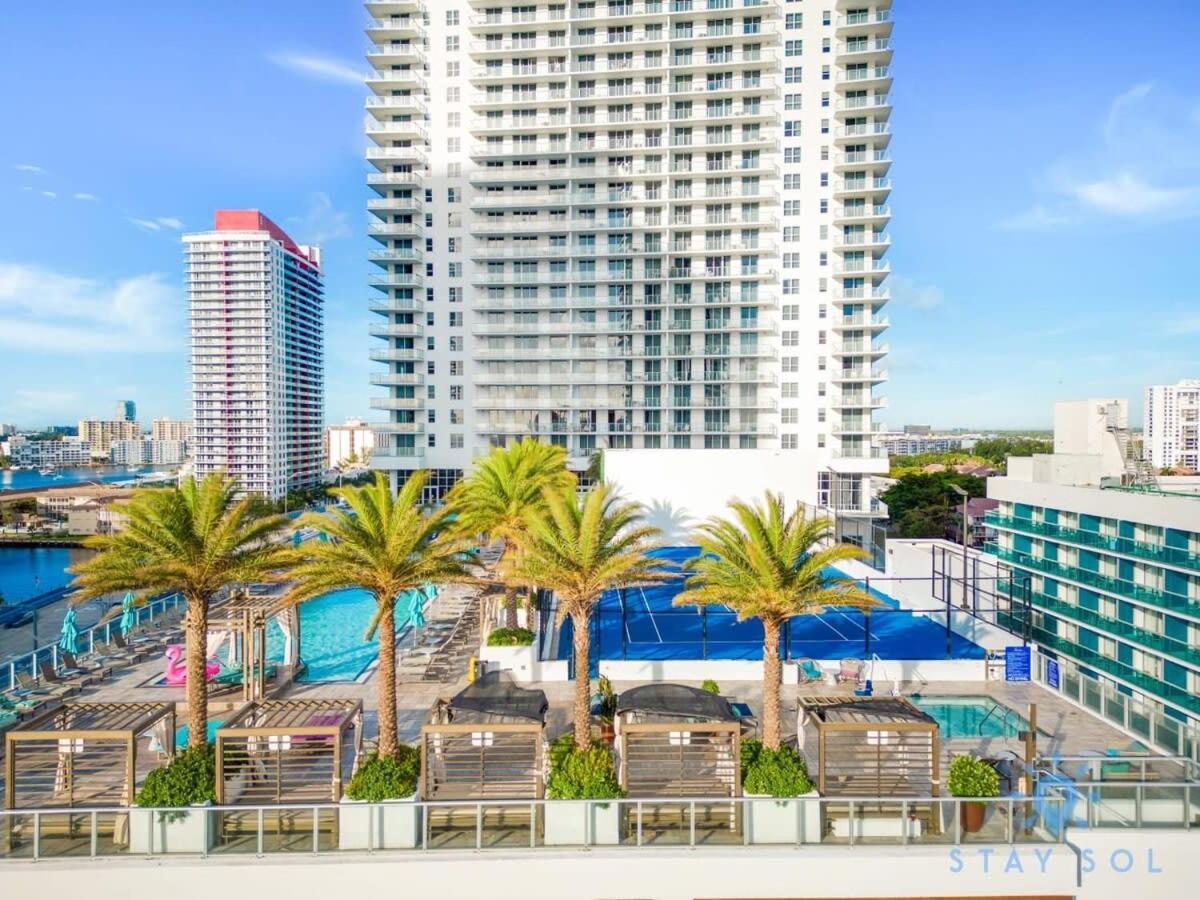 Apartamento Luxury With Stunning View, Balcony, Amazing Pools Hollywood Exterior foto