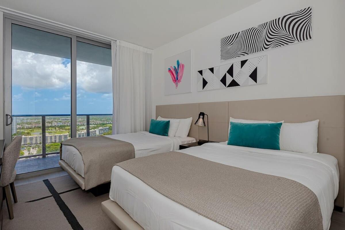 Apartamento Luxury With Stunning View, Balcony, Amazing Pools Hollywood Exterior foto