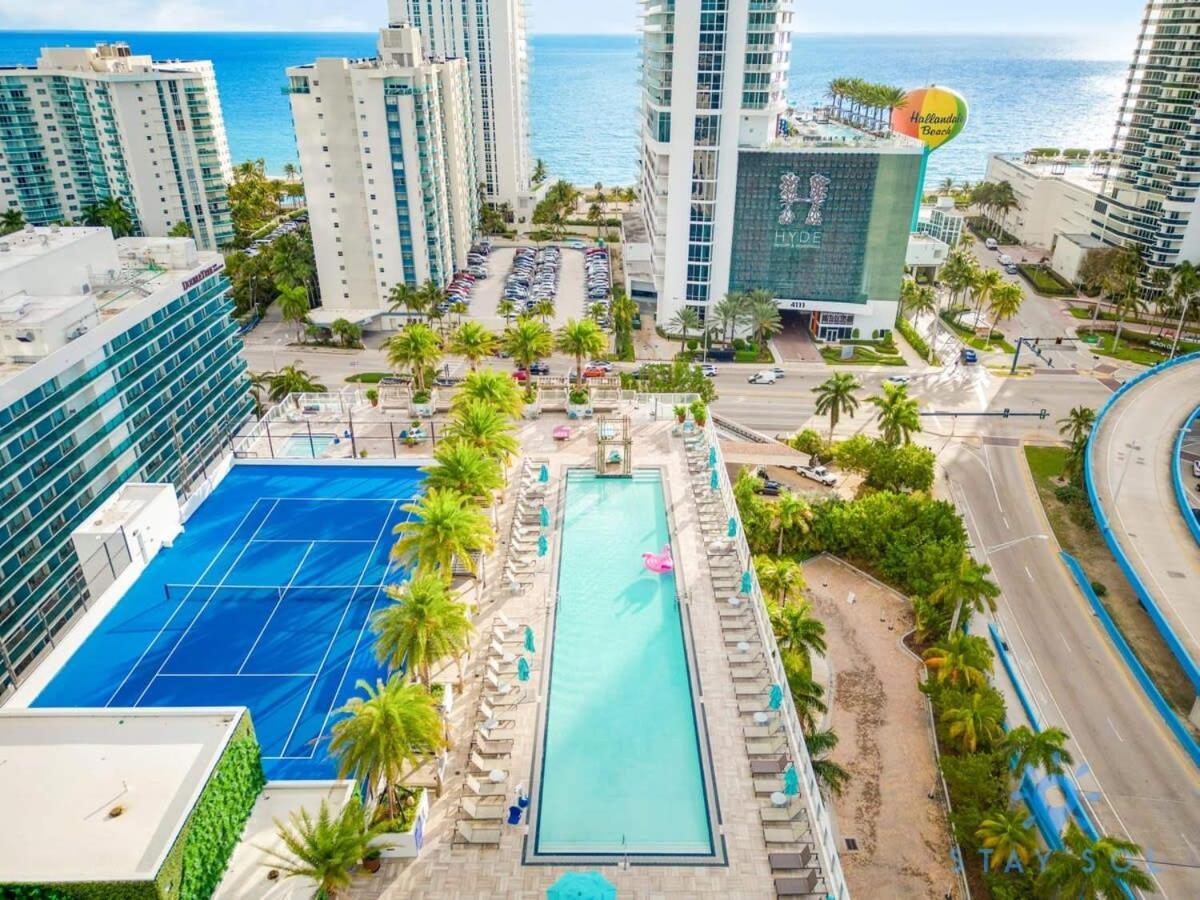 Apartamento Luxury With Stunning View, Balcony, Amazing Pools Hollywood Exterior foto